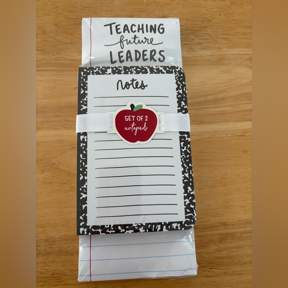 New- Dayna Lee collection- set of 2 notepads, Teaching future Leaders
